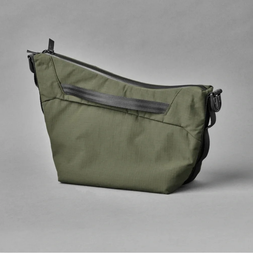 NWT Alpaka Flow Satchel 4L - Green Crossbody Bag - A2